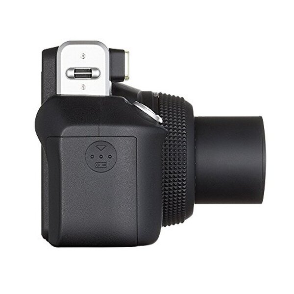 Découvrez le charme rétro de la photo instantanée avec le fujifilm Instax Wide 300 : performance, qualité d'image et design vintage au rendez-vous.