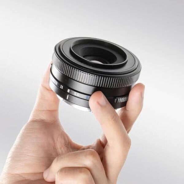 Découvrez l'analyse du TTArtisan 14 mm AF F3.5 pour appareils Fuji : performance, qualité d'image et polyvalence de cet objectif grand angle.